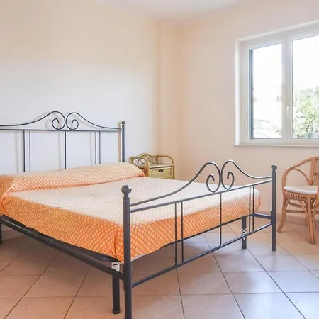 Apartment Nice Apartment In Ricadi With 2 Bedrooms, Wifi And Outdoor Swimming Pool